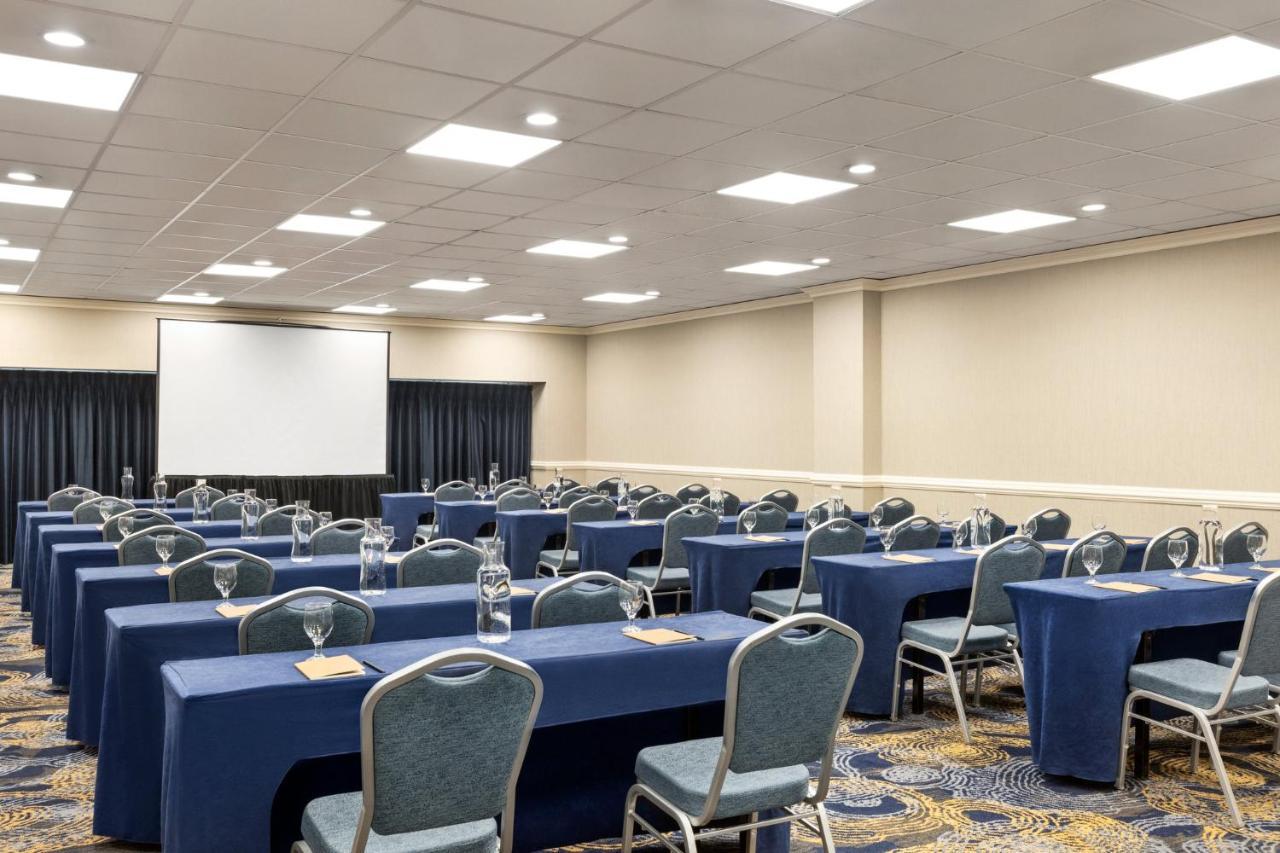 Готель Crowne Plaza Cleveland At Playhouse Square By Ihg Екстер'єр фото